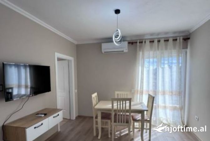 Shtepi me qera 2+1 ne Tirane - 499 Euro