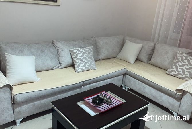 Shtepi me qera 1+1 ne Tirane - 450 Euro