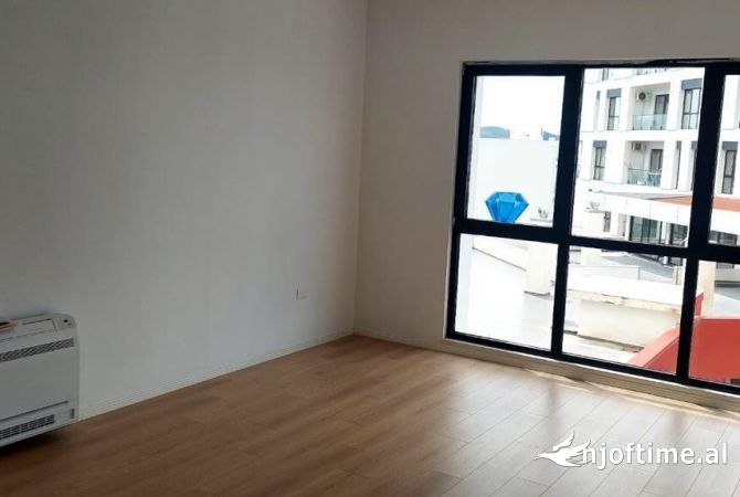 Shtepi me qera 1+1 ne Tirane - 490 Euro