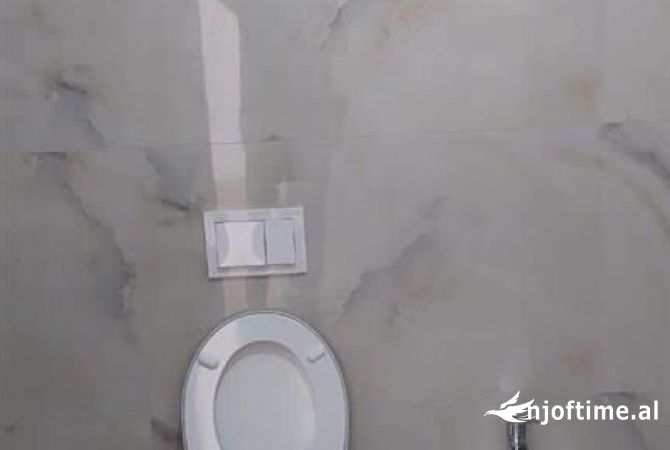 Shtepi me qera 1+1 ne Tirane - 490 Euro