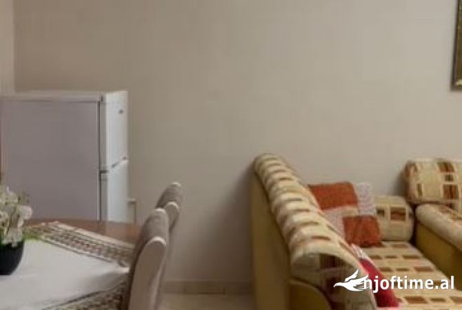 Shtepi me qera 1+1 ne Tirane - 400 Euro
