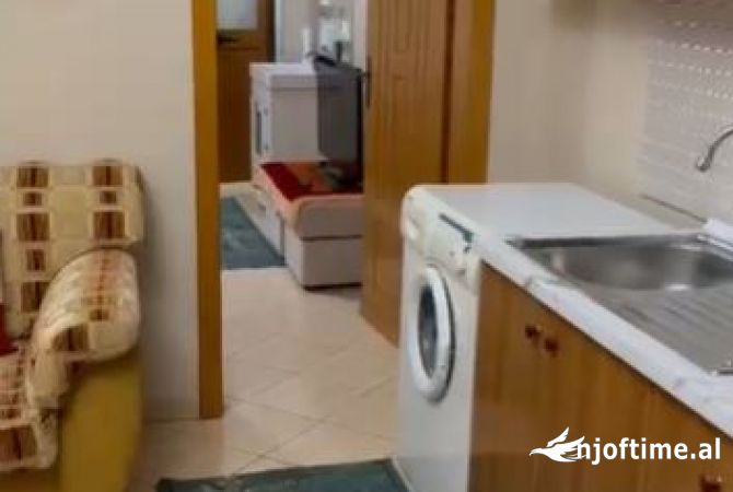 Shtepi me qera 1+1 ne Tirane - 400 Euro
