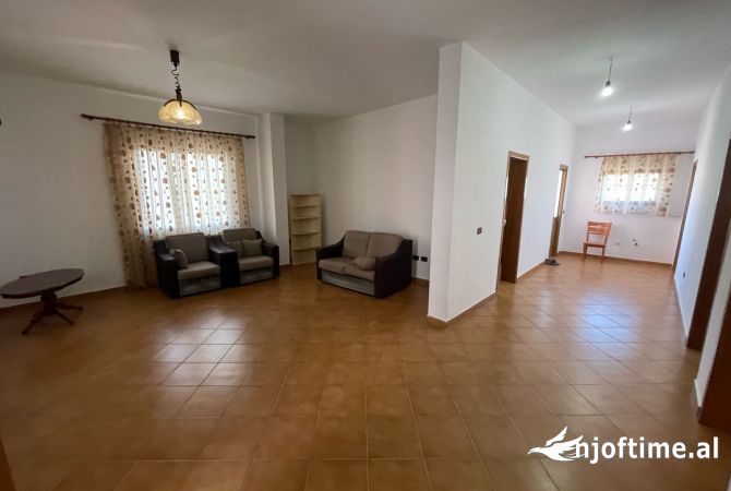 Casa in affitto 2+1 a Tirana - 349 Euro