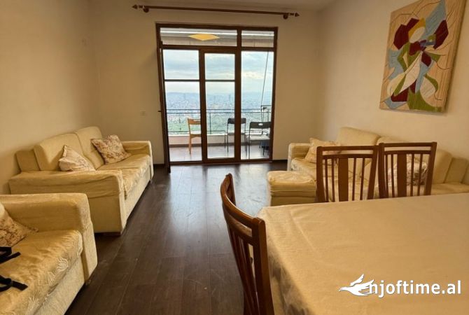 Shtepi me qera 2+1 ne Tirane - 420 Euro