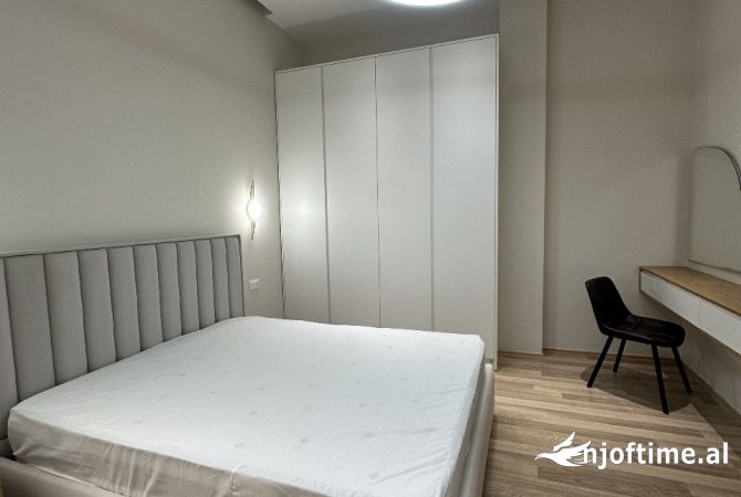 Shtepi me qera Apartament ne Tirane, 2+1, Mobilimi E mobiluar, Pagesa 600  Euro.