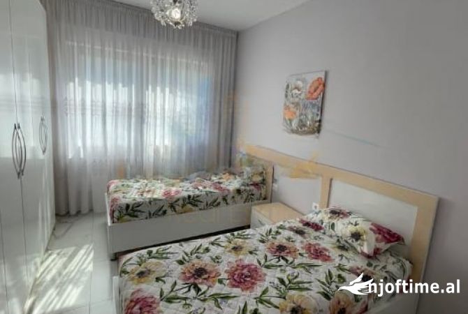 Shtepi me qera 2+1 ne Tirane - 849 Euro
