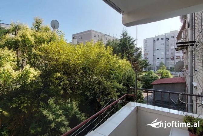 Shtepi me qera Apartament ne Tirane, 1+1, Mobilimi E mobiluar, Pagesa 50,000  Leke.