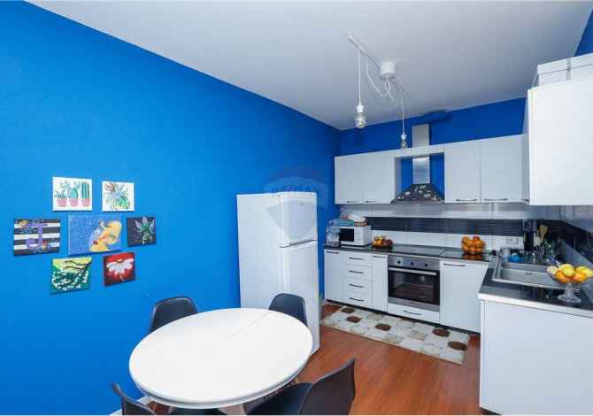 Shtepi ne shitje  ne Tirane, 2+1, Mobilimi E mobiluar, Pagesa 65,000  Euro.