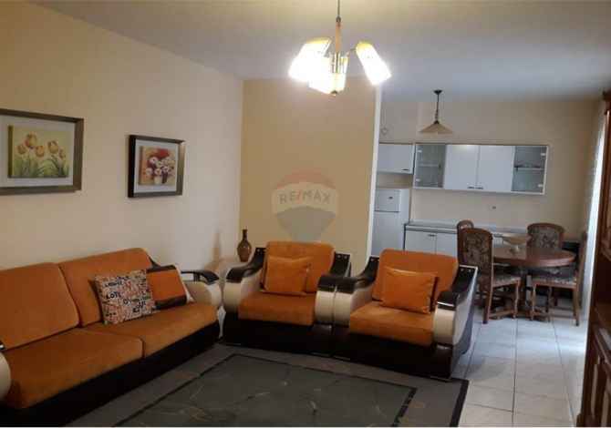 Shtepi me qera 2+1 ne Tirane - 350 Euro