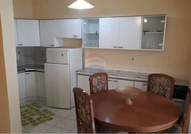 Shtepi me qera 2+1 ne Tirane - 350 Euro