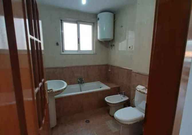 Ambient biznesi me qera ne Tirane - 400 Euro