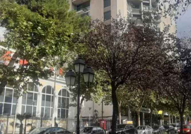 Ambient biznesi me qera ne Tirane - 40,000 Leke