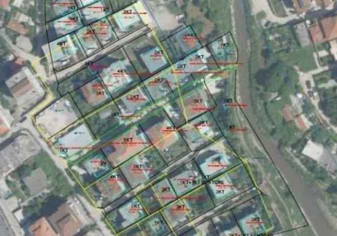 Truall ose Toke  ne Tirane - 1,300,000 Euro