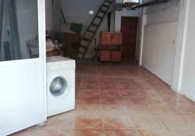 SHITET DYQAN + BANESE NE LAGJEN XHEVDET NEPRAVISHTA, LUSHNJE