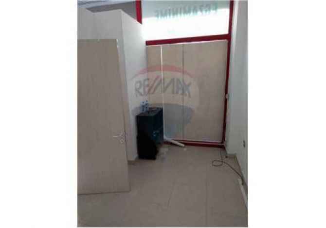 SHITET AMBIENT KOMERCIAL 40M2 TEK PEDIATRIA