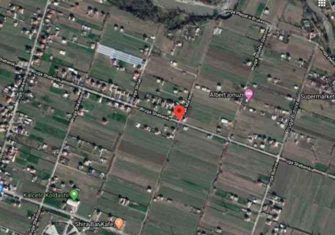 Truall ose Toke ne Tirane - 90,000 Euro