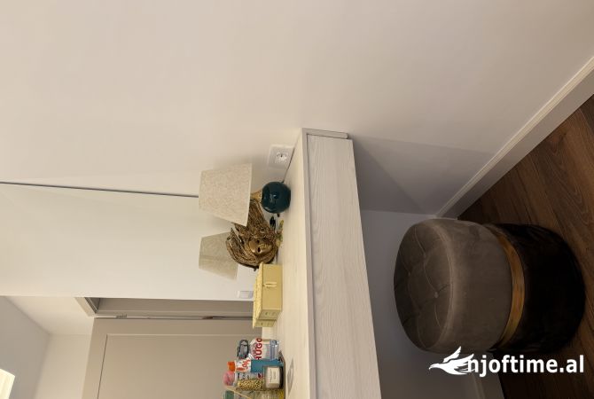 Shtepi ne shitje Apartament ne Durres, 1+1, Mobilimi E mobiluar, Pagesa 136,000  Euro.