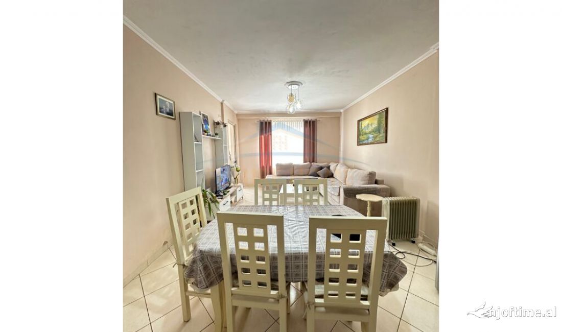 Shtepi ne shitje Apartament ne Tirane, 2+1, Mobilimi E mobiluar, Pagesa 138,000  Euro.