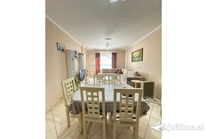 Shitet, Apartament 2+1, Unaza e Re  .  PRM49449