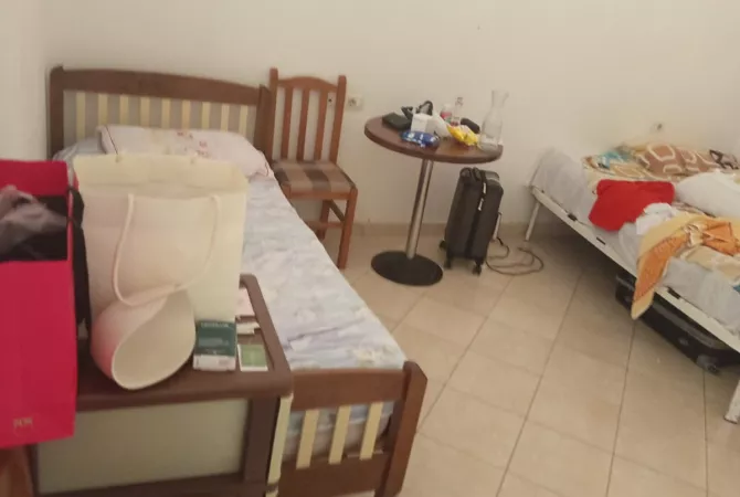 Shtepi me qera Apartament ne Tirane, 1+1, Mobilimi E mobiluar, Pagesa 25,000  Leke.