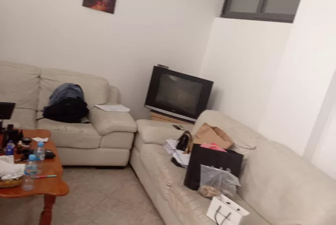 Shtepi me qera 1+1 ne Tirane - 25,000 Leke