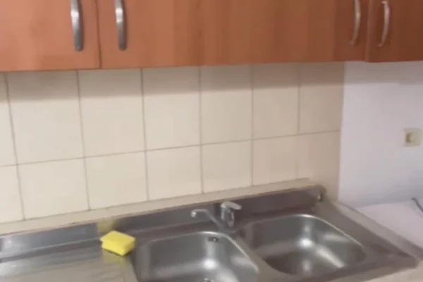 Shtepi me qera Garsoniere ne Tirane - 20,000 Leke