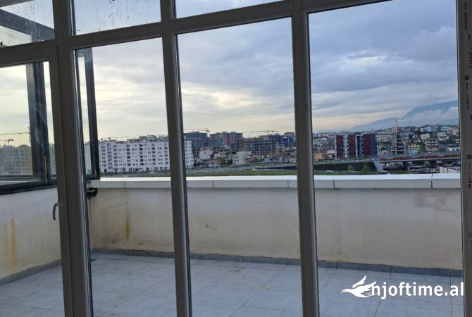 Shtepi me qera Apartament ne Tirane, 1+1, Mobilimi Pjeserisht e mobiluar, Pagesa 350  Euro.