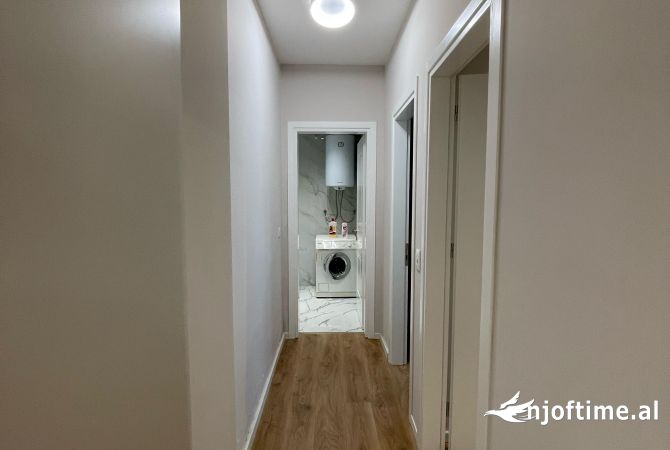Shtepi ne shitje Apartament ne Tirane, 2+1, Mobilimi E mobiluar, Pagesa 200,000  Euro.