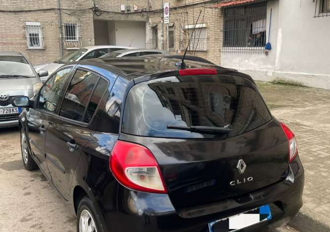 Makina ne shitje ne Tirane - 3,000 Euro