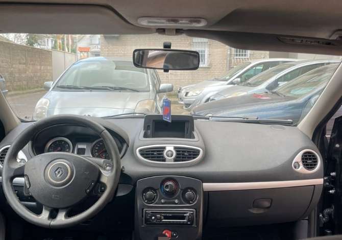 Makina ne shitje ne Tirane - 3,000 Euro