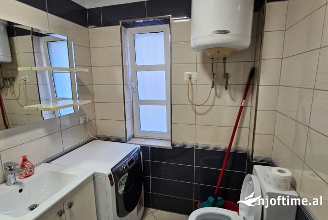 Shtepi me qera Apartament ne Tirane, 1+1, Mobilimi E mobiluar, Pagesa 450  Euro.