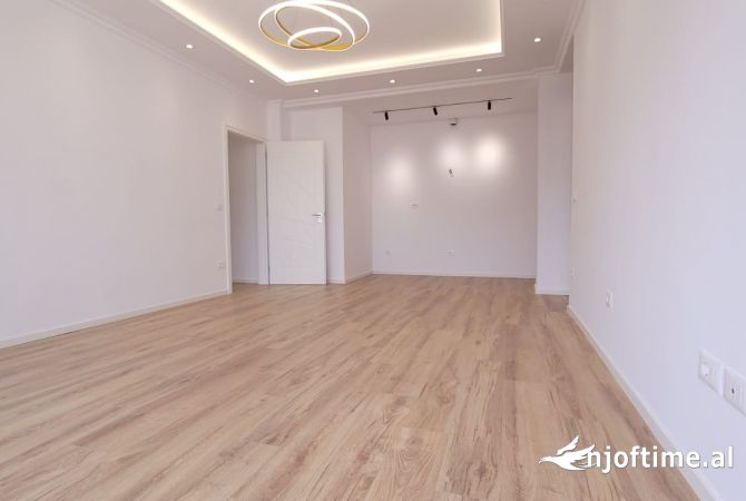 Shtepi ne shitje 2+1 ne Tirane - 210,000 Euro