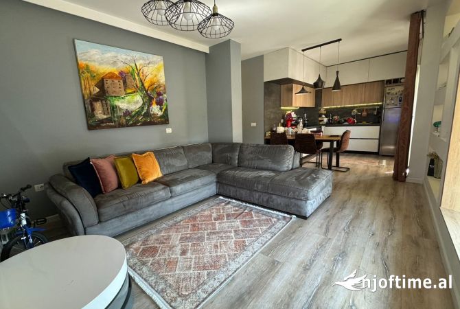 Shtepi ne shitje 2+1 ne Tirane - 206,000 Euro