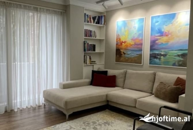 Shtepi me qera 2+1 ne Tirane - 700 Euro