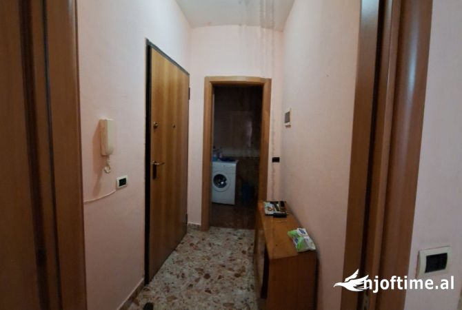 Shtepi ne shitje 1+1 ne Tirane - 135,000 Euro