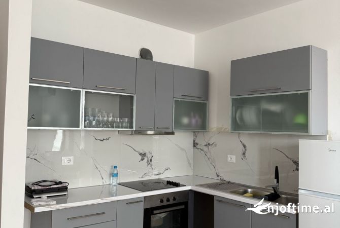 Shtepi me qera 1+1 ne Tirane - 450 Euro