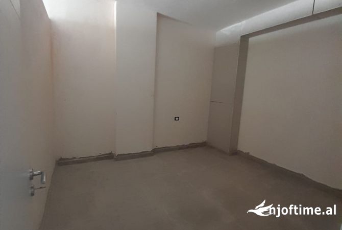 Shtepi ne shitje 2+1 ne Tirane - 117,000 Euro