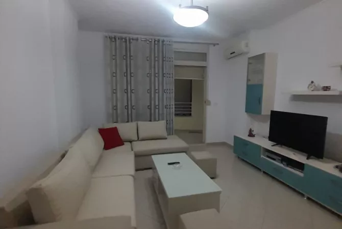 Shtepi me qera 2+1 ne Tirane - 600 Euro
