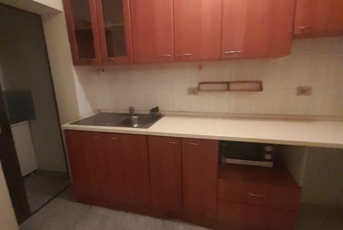 Shtepi me qera 1+1 ne Tirane - 400 Euro