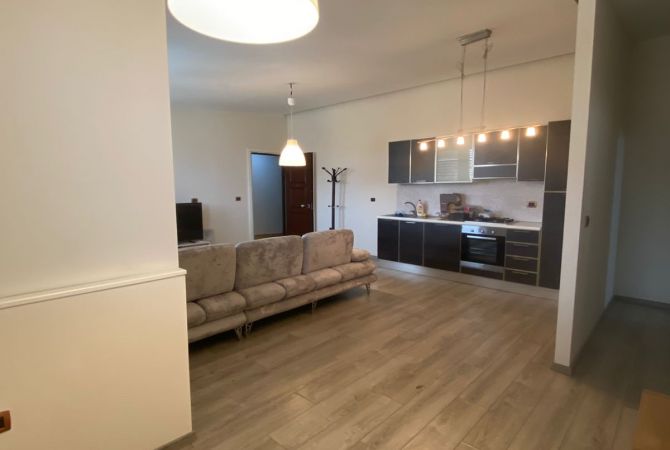 Shtepi me qera 1+1 ne Tirane - 480 Euro