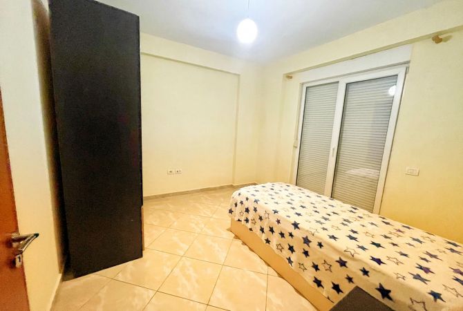 Shtepi me qera 2+1 ne Tirane - 550 Euro