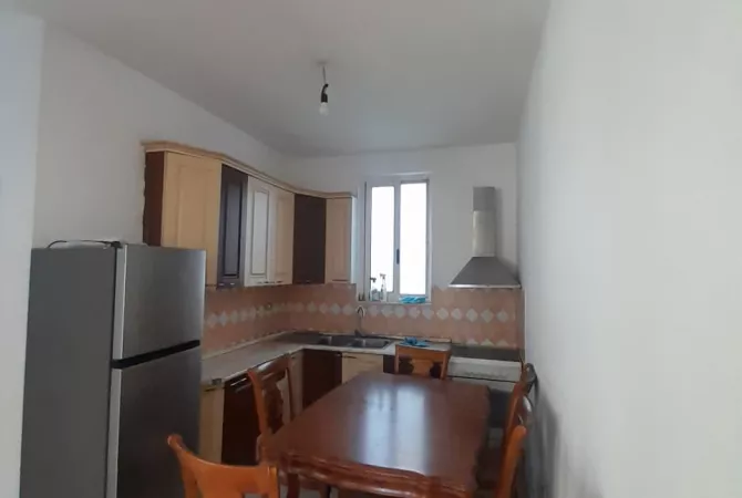 Shtepi me qera 2+1 ne Tirane - 500 Euro