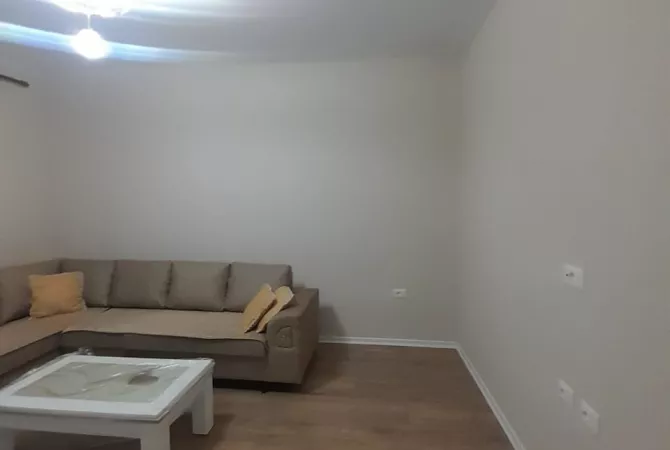 Shtepi me qera 1+1 ne Tirane - 550 Euro