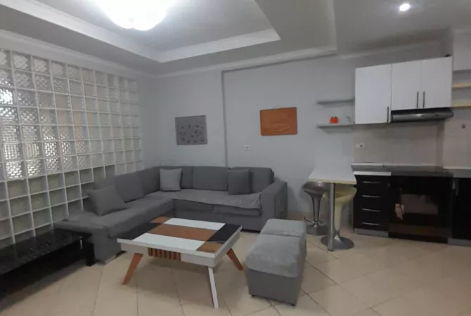 Shtepi me qera 1+1 ne Tirane - 350 Euro