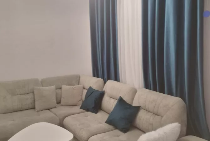 Shtepi me qera 2+1 ne Tirane - 600 Euro