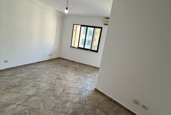 Shtepi ne shitje Garsoniere ne Tirane - 110,000 Euro