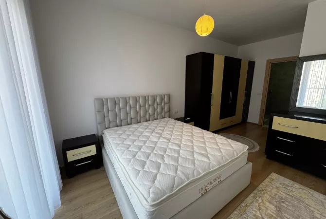 Shtepi me qera 2+1 ne Tirane - 800 Euro
