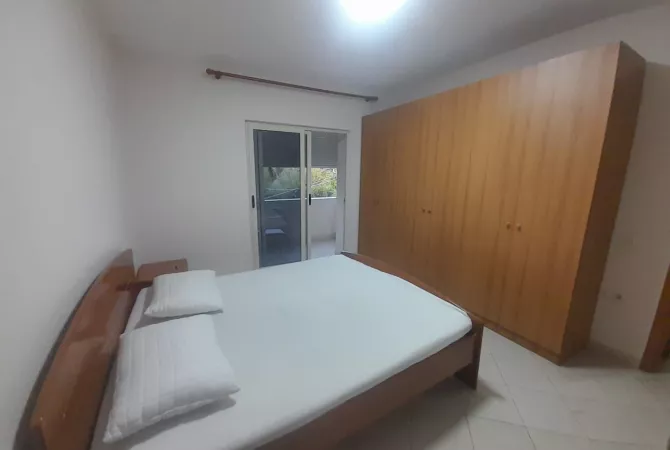 Shtepi me qera 1+1 ne Tirane - 400 Euro