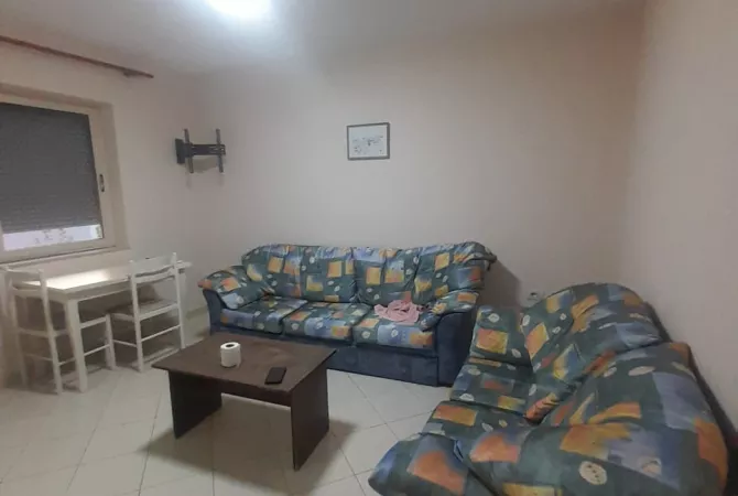 Shtepi me qera 1+1 ne Tirane - 400 Euro