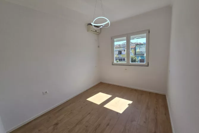 Shtepi ne shitje 2+1 ne Tirane - 128,000 Euro